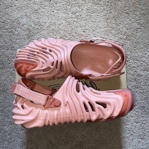 Crocs Pollex Clog by Salehe Bembury Kuwata Pink/Salmon - US Mens Size 9